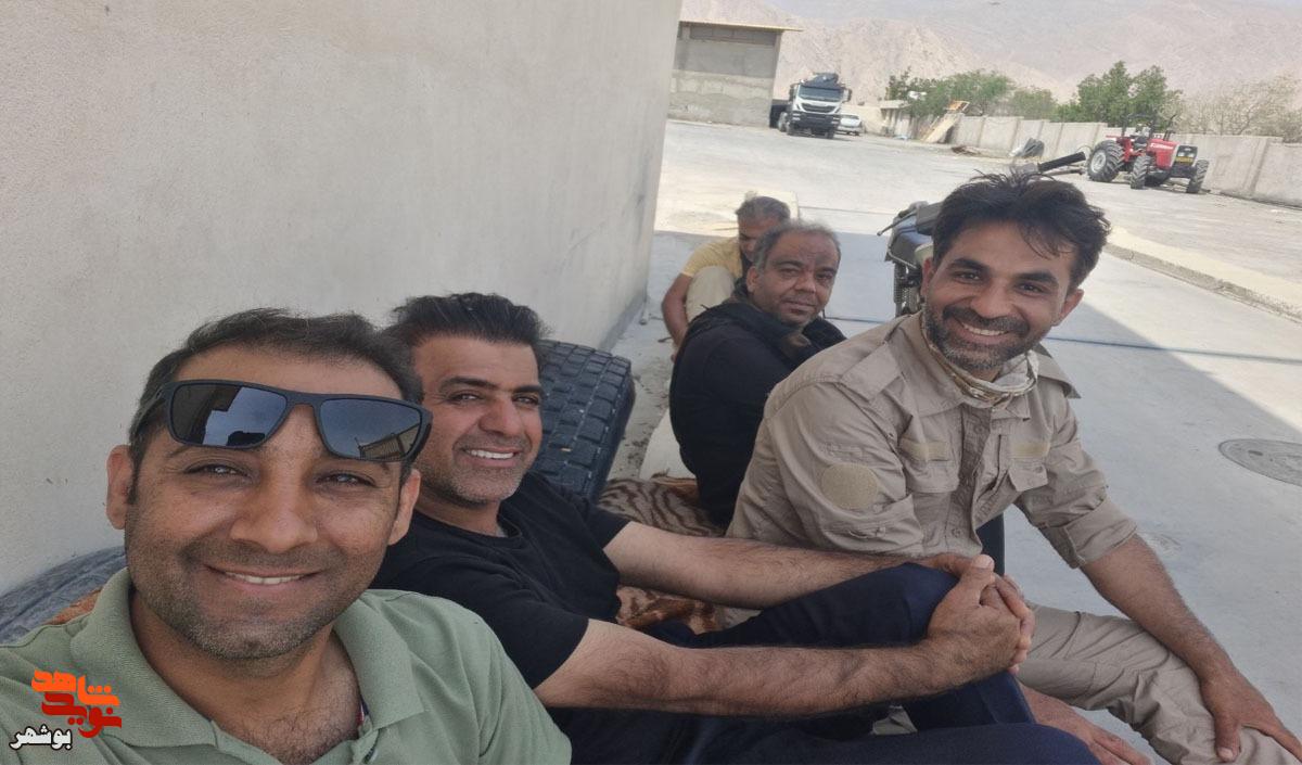 صاحبِ این لبخند، روضه خوانِ غریبِ اربعین بود صاحبِ این لبخند، روضه خوانِ غریبِ اربعین بود