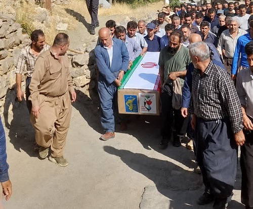 مراسم باشکوه تشییع و تدفین شهید «محمدعلی رحیمزاده» در اورامان برگزار شد مراسم باشکوه تشییع و تدفین شهید «محمدعلی رحیمزاده» در اورامان برگزار شد