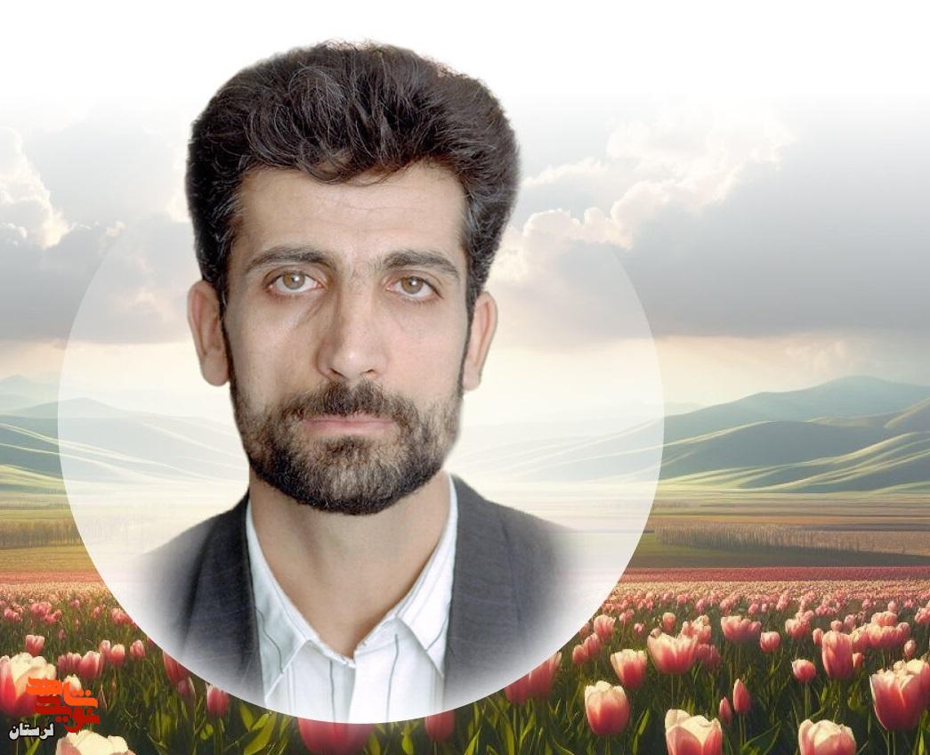 نگاهی کوتاه به زندگی خبرنگارِ شهید «محمود صارمی» نگاهی کوتاه به زندگی خبرنگارِ شهید «محمود صارمی»