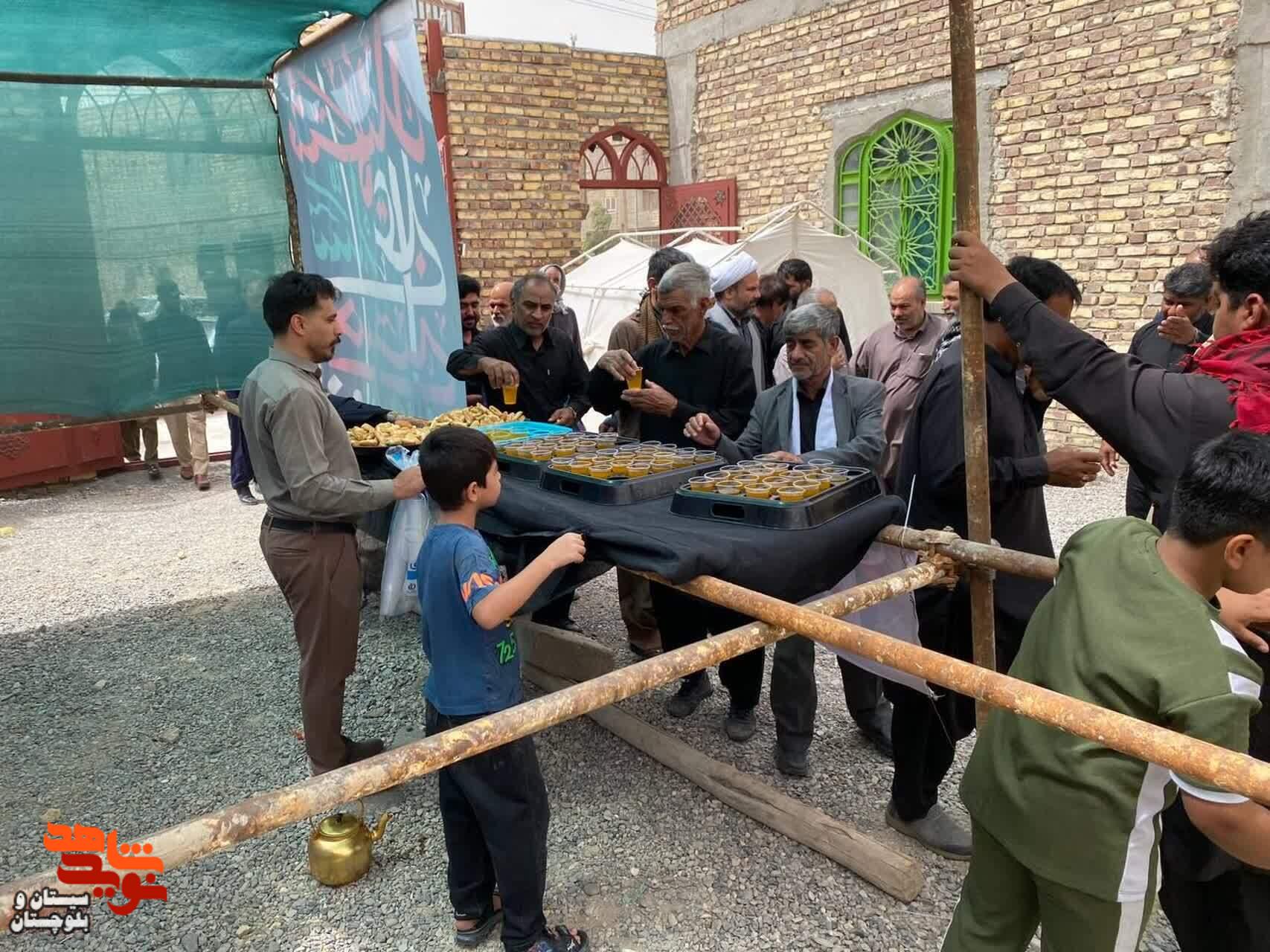 خروش جاماندگان اربعین حسینی در زهک؛ موکب «سلام شهید» جلوهگاه فرهنگ ایثار و شهادت شد خروش جاماندگان اربعین حسینی در زهک؛ موکب «سلام شهید» جلوهگاه فرهنگ ایثار و شهادت شد