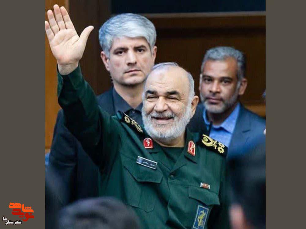 دوست دارم زمان شهادتم بگویند؛ محافظ سردار سرلشکر شهید سلامی، با خودشان پر کشید دوست دارم زمان شهادتم بگویند؛ محافظ سردار سرلشکر شهید سلامی، با خودشان پر کشید