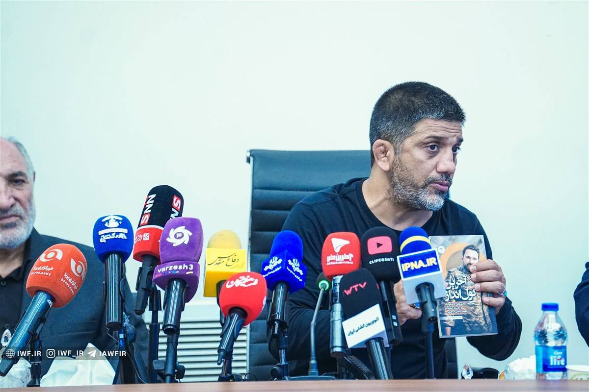 دبیر: فرهنگ شهدا باید در میان نسل جدید کشتی ماندگار شود