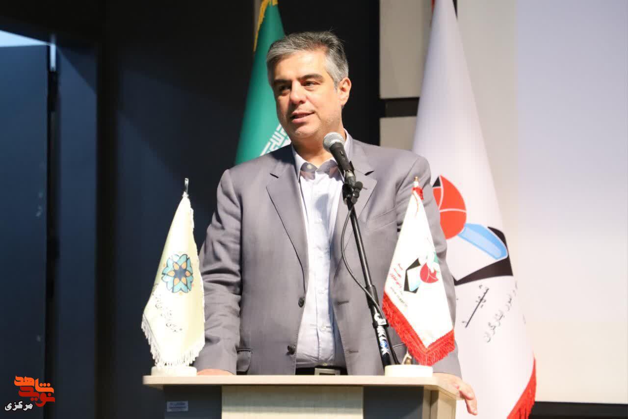 تاکید استاندار مرکزی بر اولویتبندی دیدار با خانوادههای معظم شهدا در شورای ترویج فرهنگ ایثار و شهادت تاکید استاندار مرکزی بر اولویتبندی دیدار با خانوادههای معظم شهدا در شورای ترویج فرهنگ ایثار و شهادت