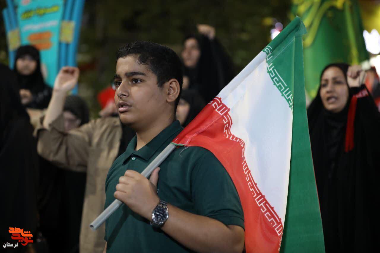 جمع اصحاب حق سنگر خیابانی انقلاب در خونخواهی قائد شهید امت در موج صد و شصت و سه