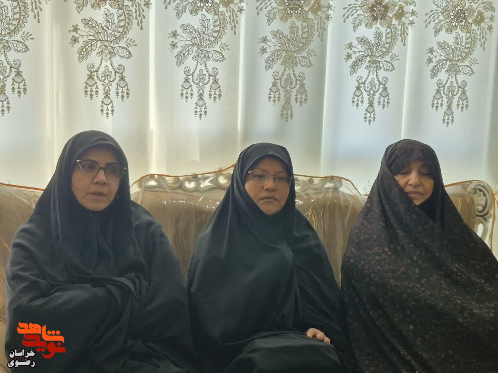 آرمان شهدای مدافع حرم، دفاع از حرم بی بی زینب (س) بود / دیدار با خانواده شهدای مدافع حرم