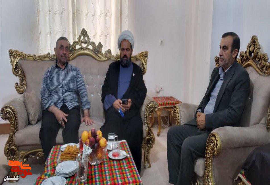 دیدار مدیرکل بنیاد شهید گلستان با جانباز و آزاده سرافراز «محمود روشنی» دیدار مدیرکل بنیاد شهید گلستان با جانباز و آزاده سرافراز «محمود روشنی»