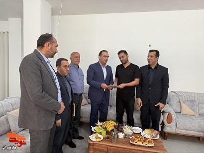 دیدار مدیران و مسئولان شهرستان میاندورود با جانباز مدافع حرم «میثم ملک زاده» دیدار مدیران و مسئولان شهرستان میاندورود با جانباز مدافع حرم «میثم ملک زاده»