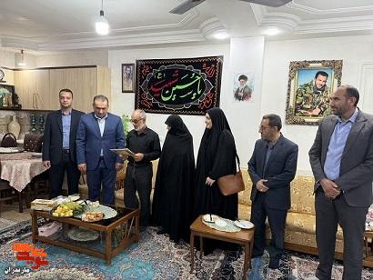 دیدار مدیران و مسئولان شهرستان میاندورود با خانواده شهید مدافع حرم «محمد معافی» دیدار مدیران و مسئولان شهرستان میاندورود با خانواده شهید مدافع حرم «محمد معافی»
