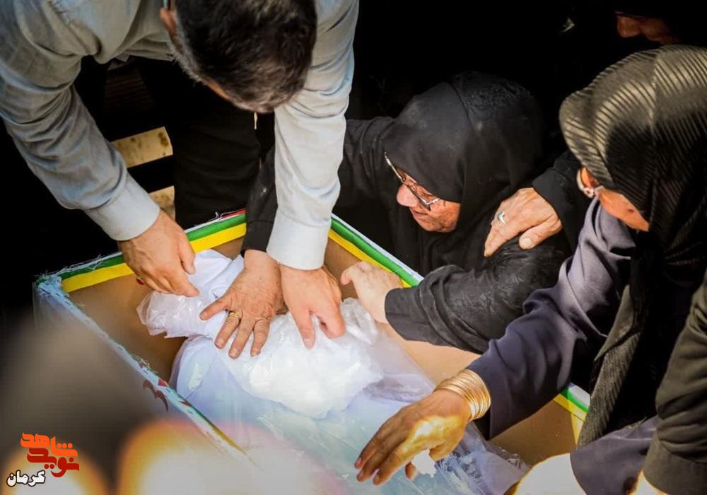 کرمان در وداع با شهید ایمان انوریمقدم؛ مدافع امنیت، میهمان ابدی گلزار شهدا شد کرمان در وداع با شهید ایمان انوریمقدم؛ مدافع امنیت، میهمان ابدی گلزار شهدا شد