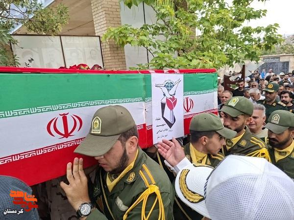 پیکر شهید مرزبان علی باوهای در سقز تشییع و خاکسپاری شد پیکر شهید مرزبان علی باوهای در سقز تشییع و خاکسپاری شد