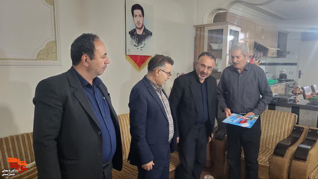 دیدار معاون سیاسی استاندار آذربایجان‌غربی و مدیرکل بنیاد شهید استان با خانواده شهید مدافع حرم «سعید شعبان»