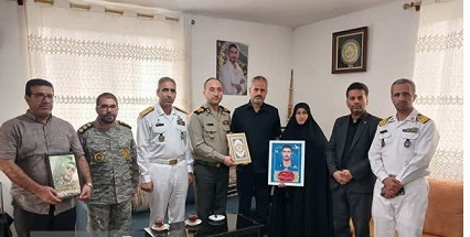دیدار معاون نیروی انسانی ارتش با خانواده شهید «طاهری» در بابل+ تصاویر
