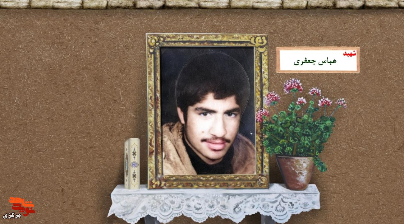 «جبهه واجبتر از مدرسه است»؛ روایت جوانی که تابستانها برای کمک به خانواده کار میکرد «جبهه واجبتر از مدرسه است»؛ روایت جوانی که تابستانها برای کمک به خانواده کار میکرد