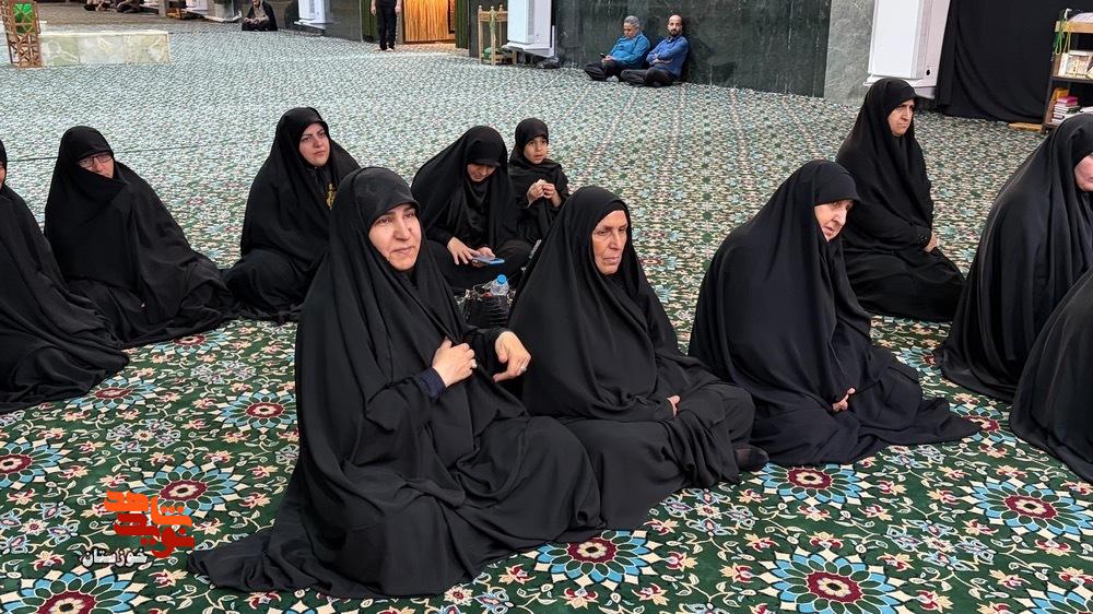 گزارش/ گردهمایی صمیمانه همسران شهدای مدافع حرم در یادمان شهید علی هاشمی گزارش/ گردهمایی صمیمانه همسران شهدای مدافع حرم در یادمان شهید علی هاشمی