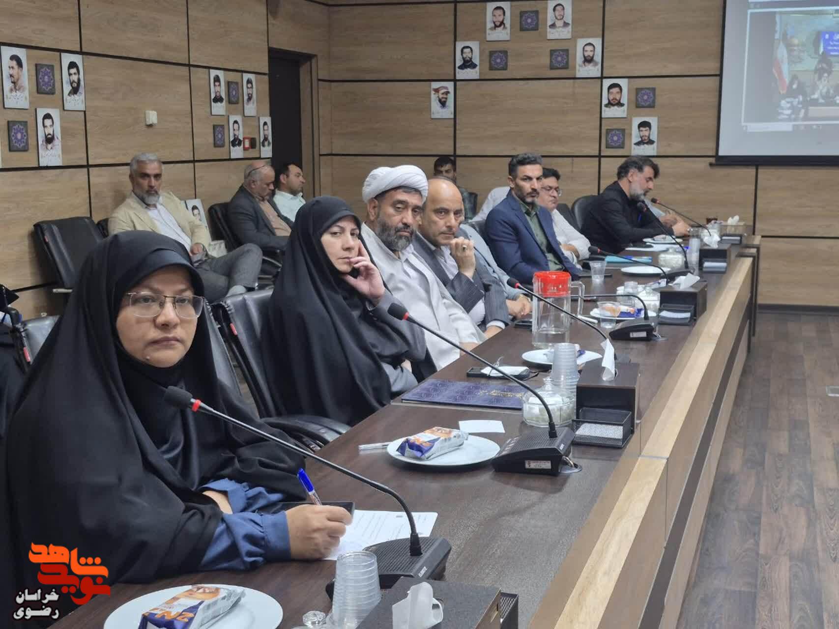 مراسم تکریم و معارفه مسئول دفتر حوزه نمایندگی ولی فقیه در بنیاد خراسان رضوی برگزار شد
