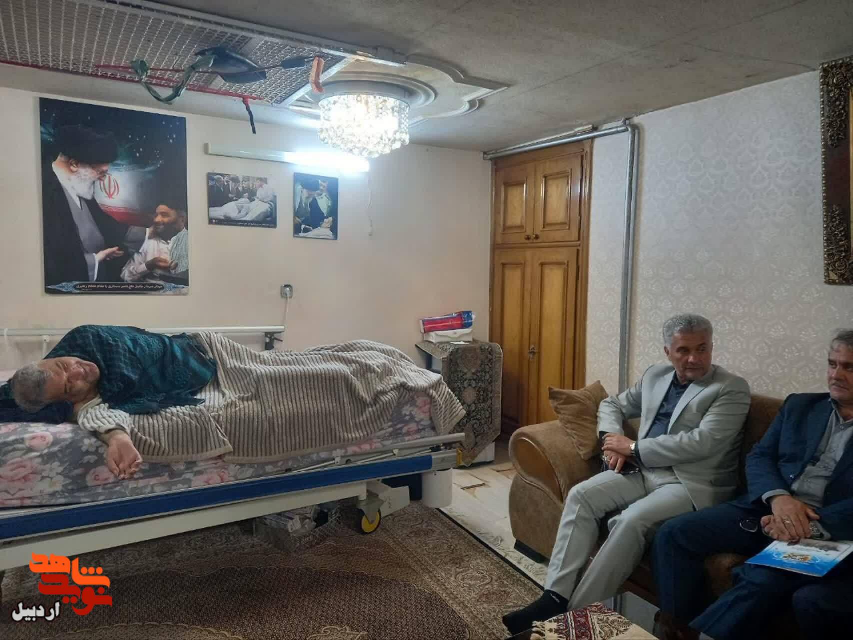 دیدار با جانباز ۷۰ درصد حاج «ناصر دستاری» در اردبیل دیدار با جانباز ۷۰ درصد حاج «ناصر دستاری» در اردبیل