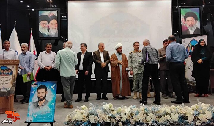 فیلم| فرهنگیان آزاده بوشهر تجلیل شدند