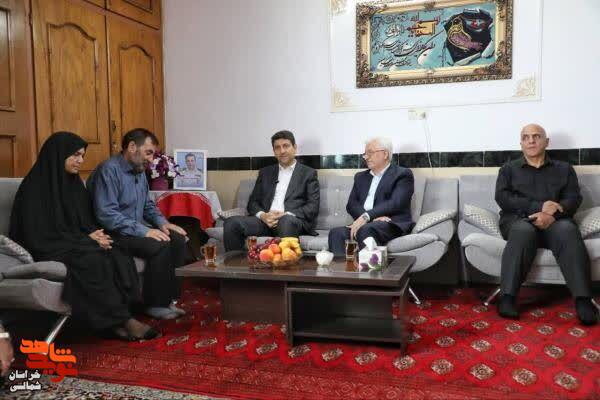 دیدار وزیر ارتباطات و فناوری اطلاعات با خانواده شهید «امیر بهادر مایوان» + تصاویر دیدار وزیر ارتباطات و فناوری اطلاعات با خانواده شهید «امیر بهادر مایوان» + تصاویر