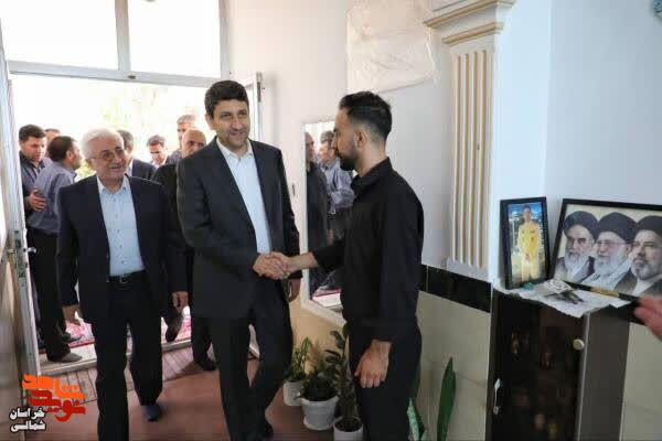 دیدار وزیر ارتباطات و فناوری اطلاعات با خانواده شهید «امیر بهادر مایوان» + تصاویر دیدار وزیر ارتباطات و فناوری اطلاعات با خانواده شهید «امیر بهادر مایوان» + تصاویر