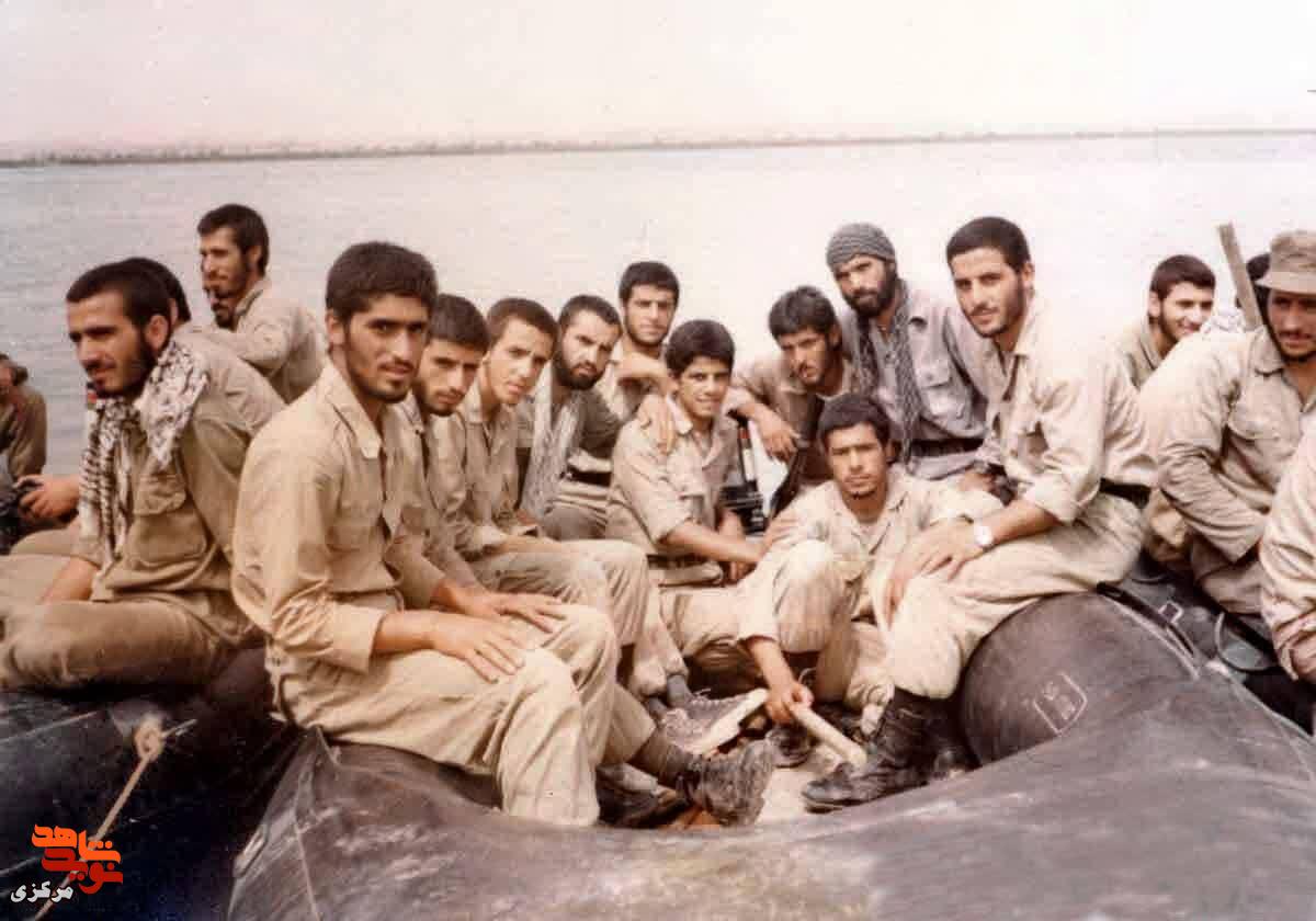 قاب ماندگار رزمندگان گردان علیابنابیطالب(ع) در آبهای سد دز قاب ماندگار رزمندگان گردان علیابنابیطالب(ع) در آبهای سد دز