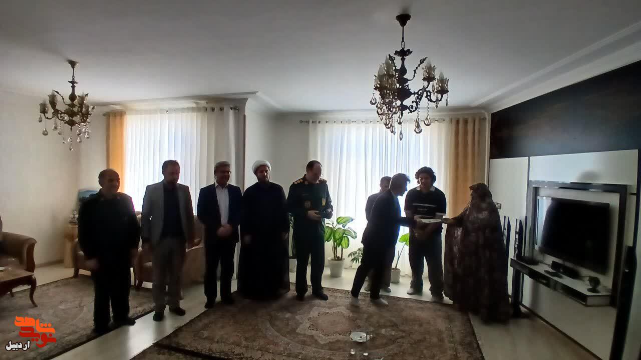 دیدار با خانواده جانباز متوفی «یدالله شریفی» در کوثر دیدار با خانواده جانباز متوفی «یدالله شریفی» در کوثر