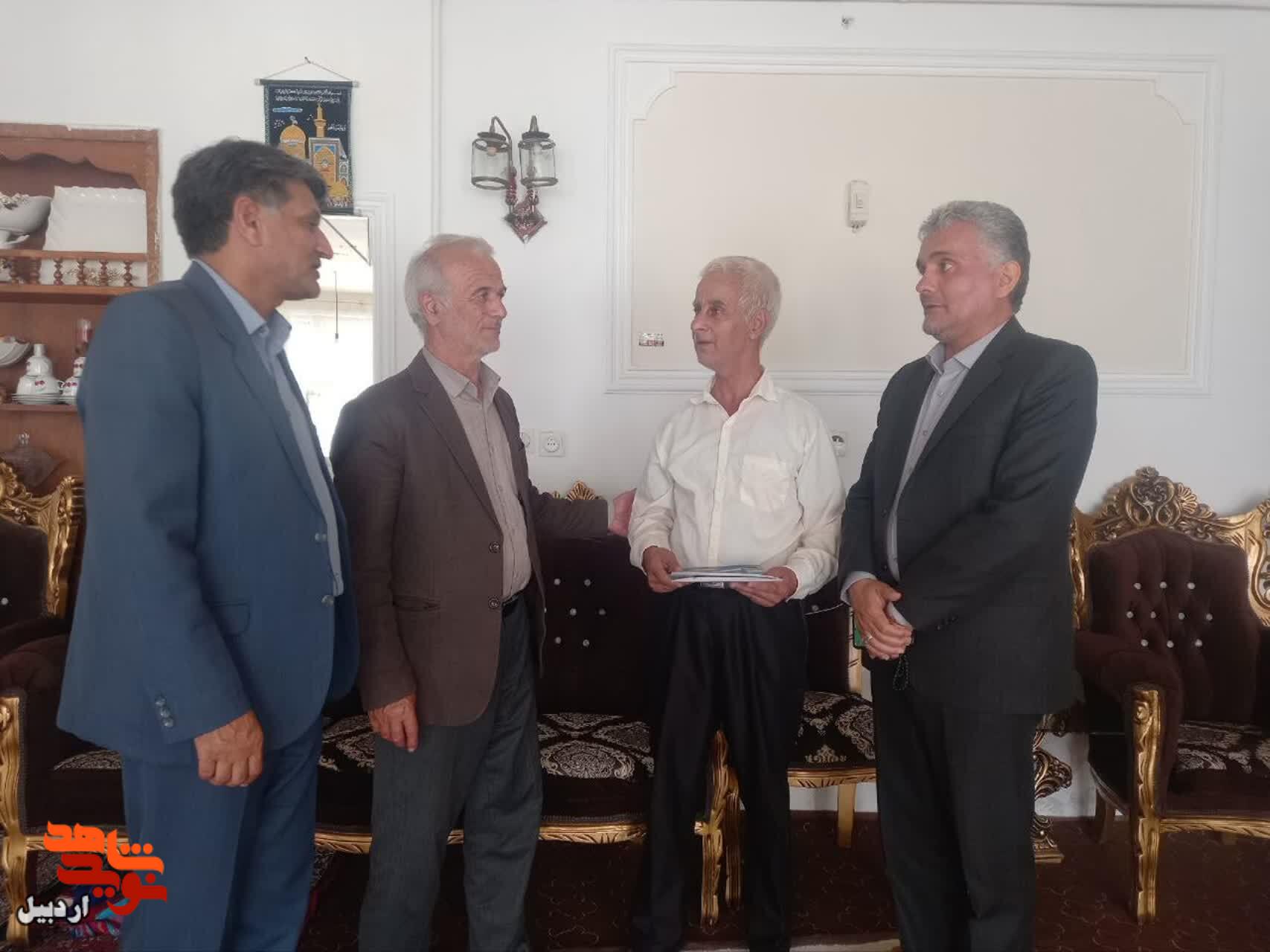 دیدار با آزادگان سرافراز و خانواده‌های آنان در اردبیل+ عکس