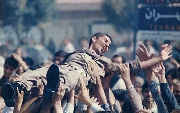 آزادگی، درسی که هنوز ادامه دارد / آزادگان اسیر شدند، اما دل‌هایشان هرگز به اسارت نرفت