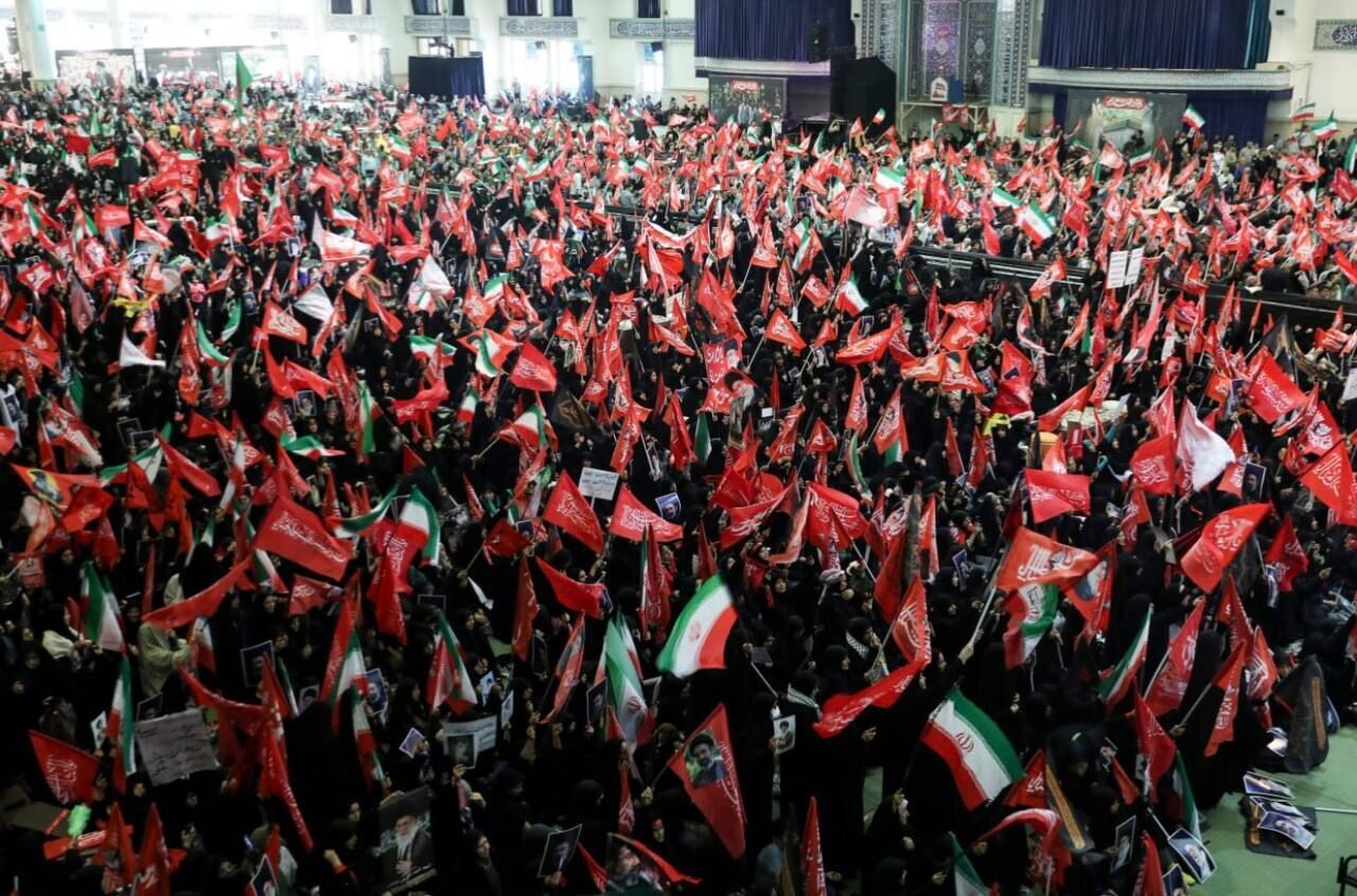 بزرگداشت چهلم «آقای شهید ایران»؛ وعدهی صادق ملت برای ادامه راه شهدا بزرگداشت چهلم «آقای شهید ایران»؛ وعدهی صادق ملت برای ادامه راه شهدا