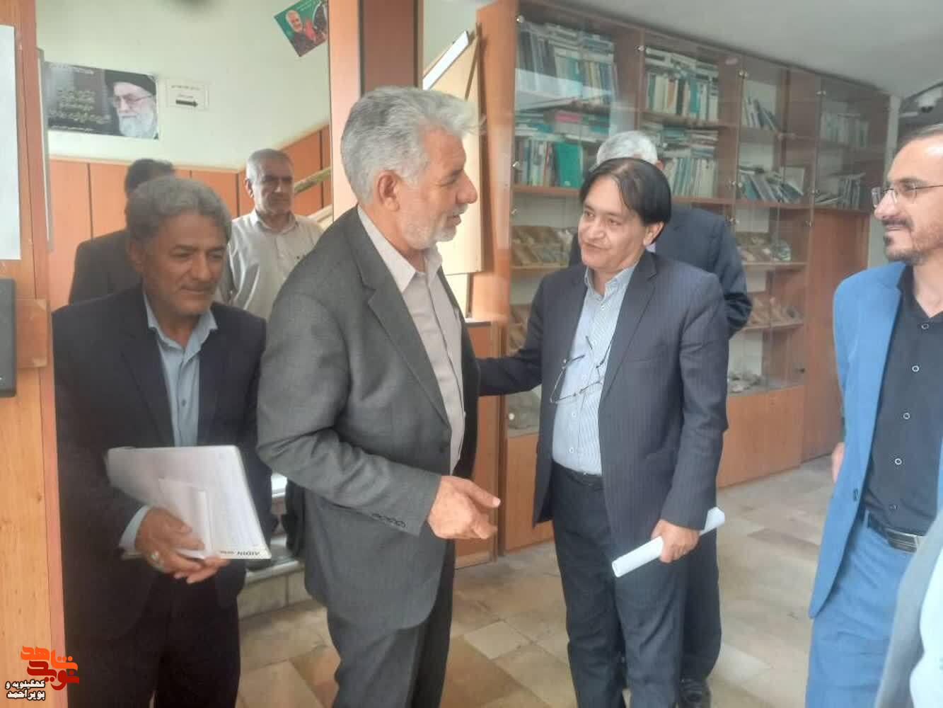 پای صحبت یادگاران حماسه؛ وقتی میز خدمت، امتداد سنگر ایثار می‌شود