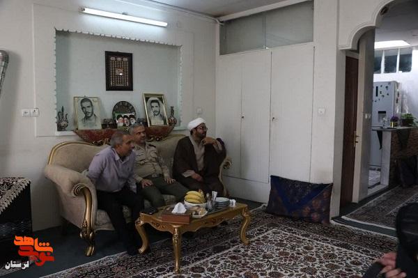 دیدار مسئولان بروجرد با خانواده های معظم شهدا و آزادگان دیدار مسئولان بروجرد با خانواده های معظم شهدا و آزادگان