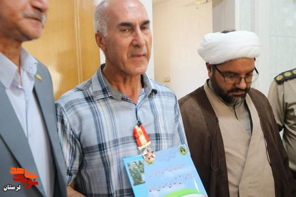 دیدار مسئولان بروجرد با خانواده های معظم شهدا و آزادگان دیدار مسئولان بروجرد با خانواده های معظم شهدا و آزادگان