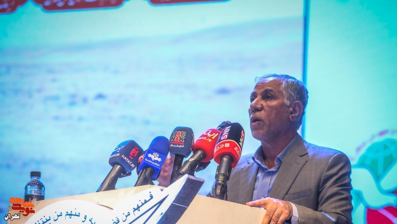 آزادگان؛ مفسرانِ آیاتِ استقامت و علمدارانِ مسیرِ ظهور هستند آزادگان؛ مفسرانِ آیاتِ استقامت و علمدارانِ مسیرِ ظهور هستند