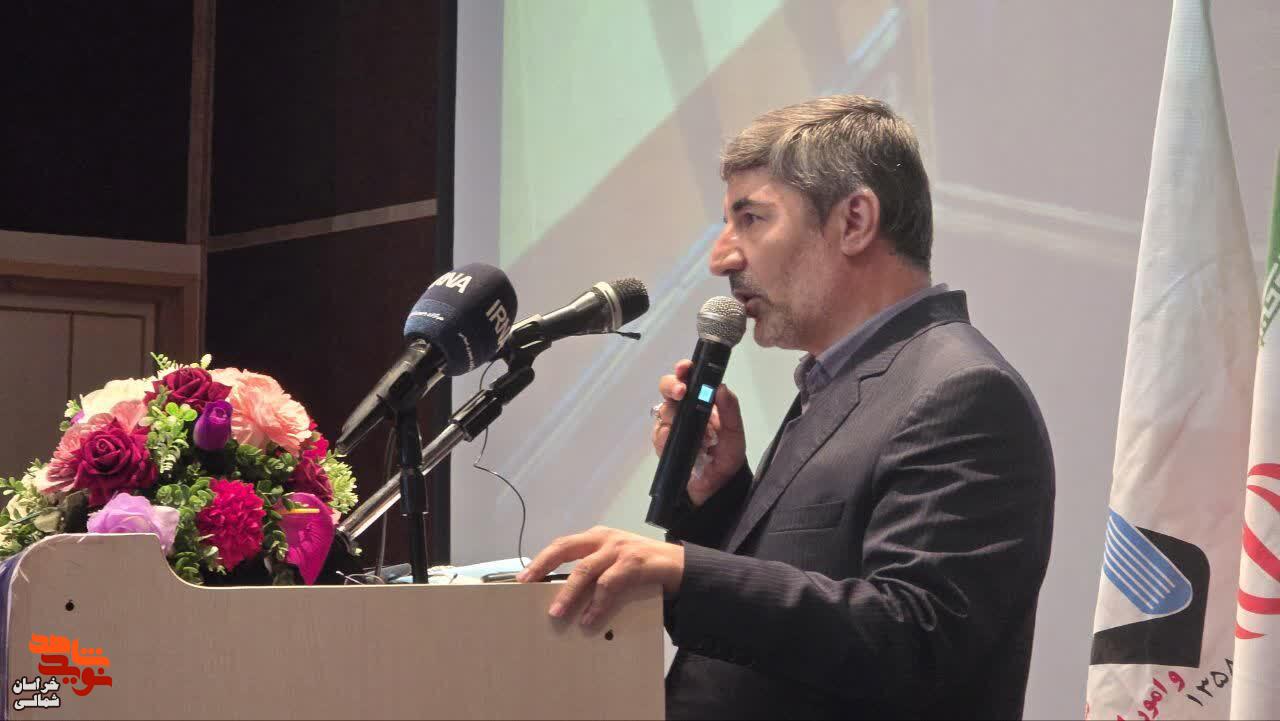 آزادگان، گنجینههای زنده و شناسنامههای پرافتخار دوران دفاع مقدس هستند آزادگان، گنجینههای زنده و شناسنامههای پرافتخار دوران دفاع مقدس هستند
