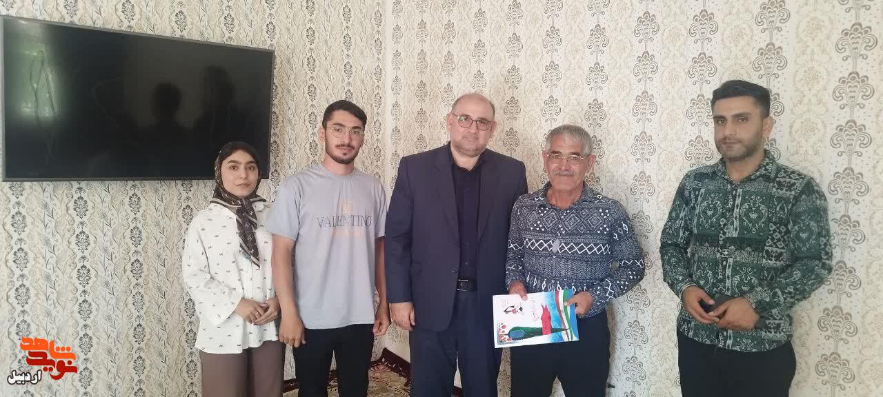 دیدار و تجلیل از آزادگان سرافراز شهرستان اردبیل در قالب طرح سپاس دیدار و تجلیل از آزادگان سرافراز شهرستان اردبیل در قالب طرح سپاس