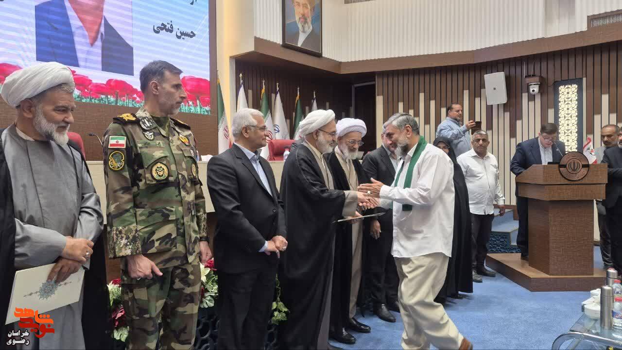 مدیرکل بنیاد شهید امور ایثارگران خراسان رضوی:اگر امروز دور هم جمع شدیم چون این بازگشت بسیار مهم بود بازگشت با افتخار و غرور آمیز بود و این افتخار پس از ۳۶ سال ارزشمند است مدیرکل بنیاد شهید امور ایثارگران خراسان رضوی:اگر امروز دور هم جمع شدیم چون این بازگشت بسیار مهم بود بازگشت با افتخار و غرور آمیز بود و این افتخار پس از ۳۶ سال ارزشمند است