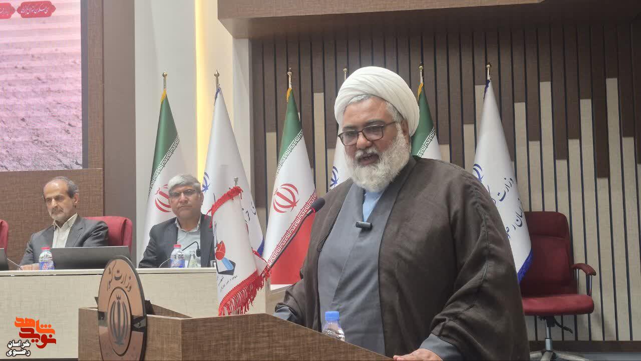 مدیرکل بنیاد شهید امور ایثارگران خراسان رضوی:اگر امروز دور هم جمع شدیم چون این بازگشت بسیار مهم بود بازگشت با افتخار و غرور آمیز بود و این افتخار پس از ۳۶ سال ارزشمند است مدیرکل بنیاد شهید امور ایثارگران خراسان رضوی:اگر امروز دور هم جمع شدیم چون این بازگشت بسیار مهم بود بازگشت با افتخار و غرور آمیز بود و این افتخار پس از ۳۶ سال ارزشمند است