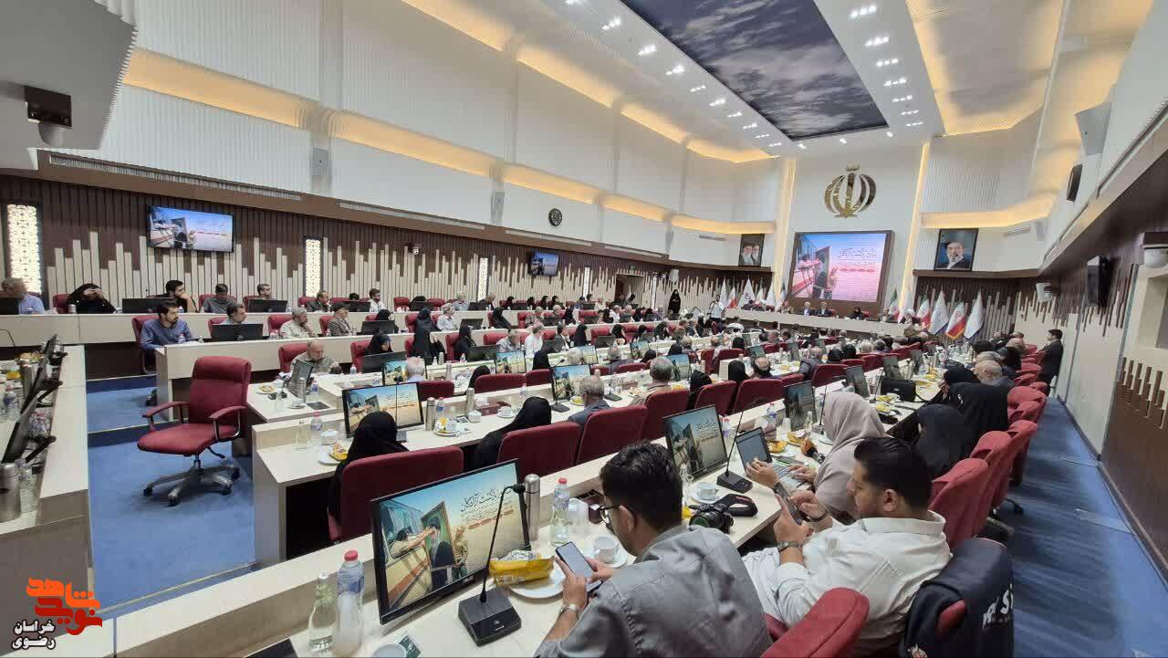 مدیرکل بنیاد شهید امور ایثارگران خراسان رضوی:اگر امروز دور هم جمع شدیم چون این بازگشت بسیار مهم بود بازگشت با افتخار و غرور آمیز بود و این افتخار پس از ۳۶ سال ارزشمند است مدیرکل بنیاد شهید امور ایثارگران خراسان رضوی:اگر امروز دور هم جمع شدیم چون این بازگشت بسیار مهم بود بازگشت با افتخار و غرور آمیز بود و این افتخار پس از ۳۶ سال ارزشمند است