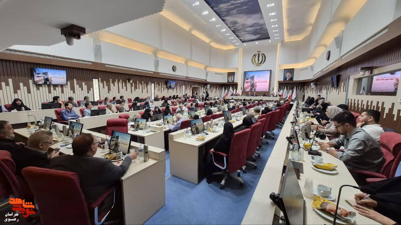 مدیرکل بنیاد شهید امور ایثارگران خراسان رضوی:اگر امروز دور هم جمع شدیم چون این بازگشت بسیار مهم بود بازگشت با افتخار و غرور آمیز بود و این افتخار پس از ۳۶ سال ارزشمند است مدیرکل بنیاد شهید امور ایثارگران خراسان رضوی:اگر امروز دور هم جمع شدیم چون این بازگشت بسیار مهم بود بازگشت با افتخار و غرور آمیز بود و این افتخار پس از ۳۶ سال ارزشمند است