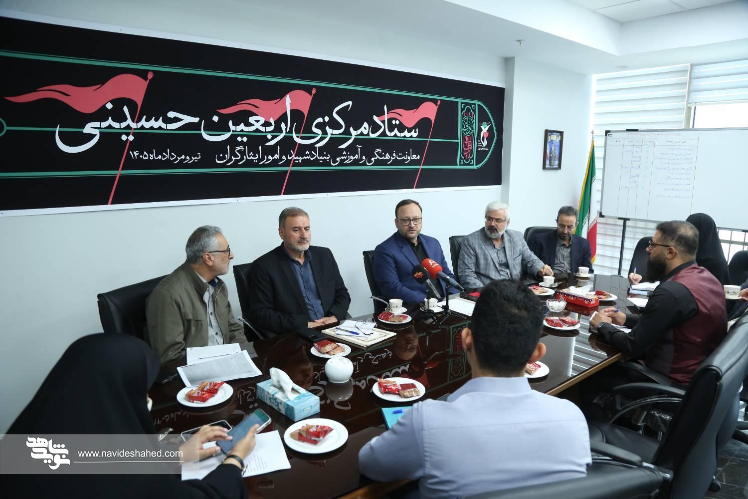 اربعین، بزرگترین فرصت بینالمللی برای تبیین فرهنگ ایثار و روایت مظلومیت شهدا است اربعین، بزرگترین فرصت بینالمللی برای تبیین فرهنگ ایثار و روایت مظلومیت شهدا است