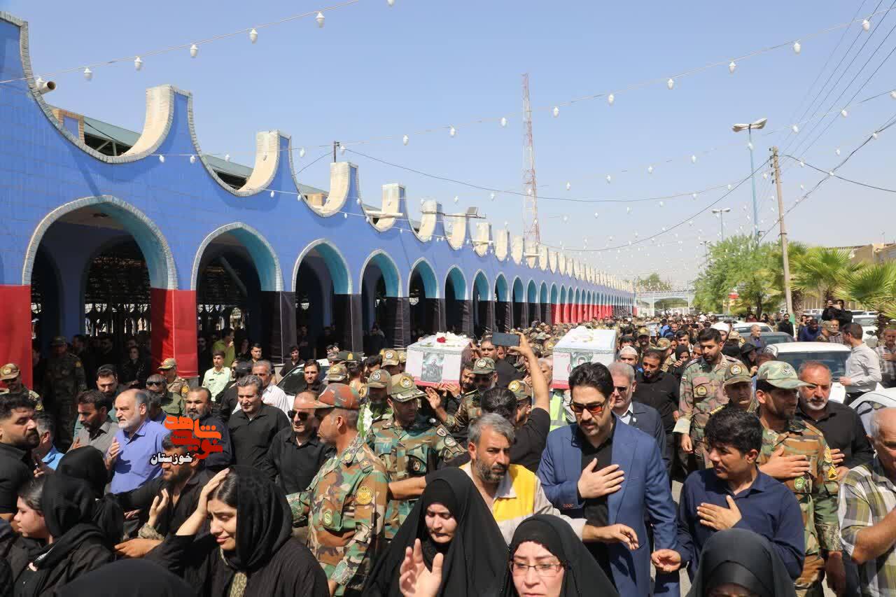 آیین وداع، تشییع و تدفین شهیدان «مهدی چراغپور» و «حامد شریفی» در اهواز برگزار شد