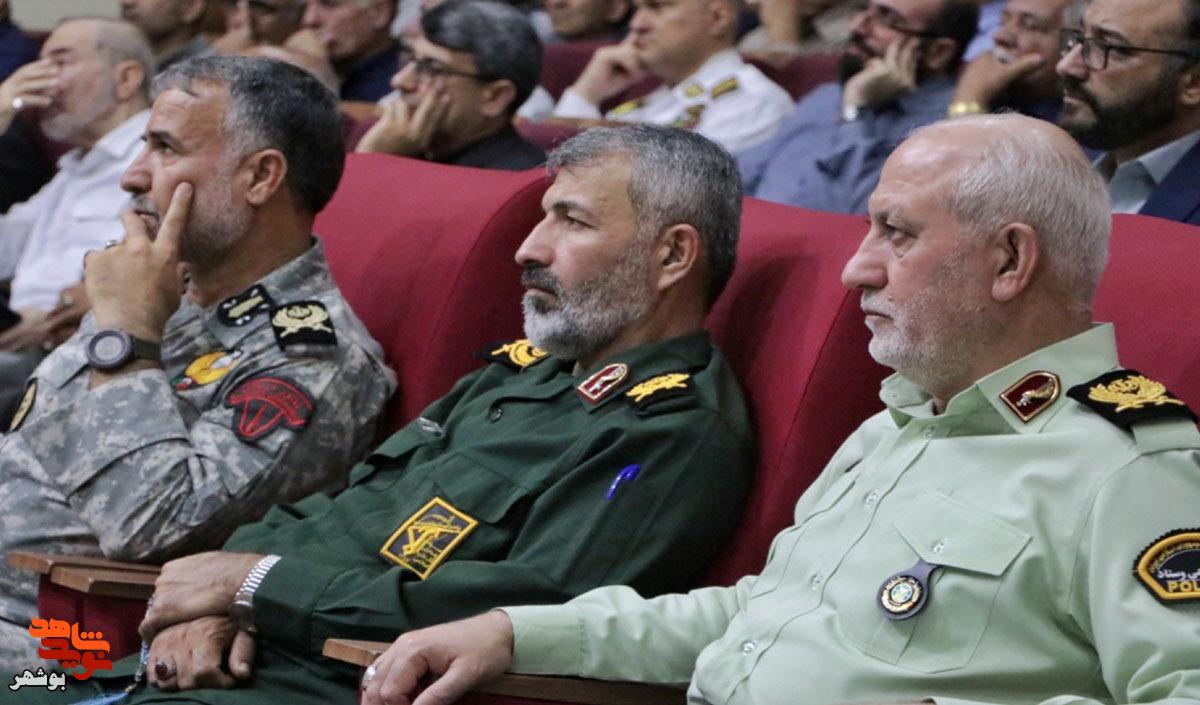تجلیل از مردان صبورِ سالهای اسارت در بوشهر تجلیل از مردان صبورِ سالهای اسارت در بوشهر