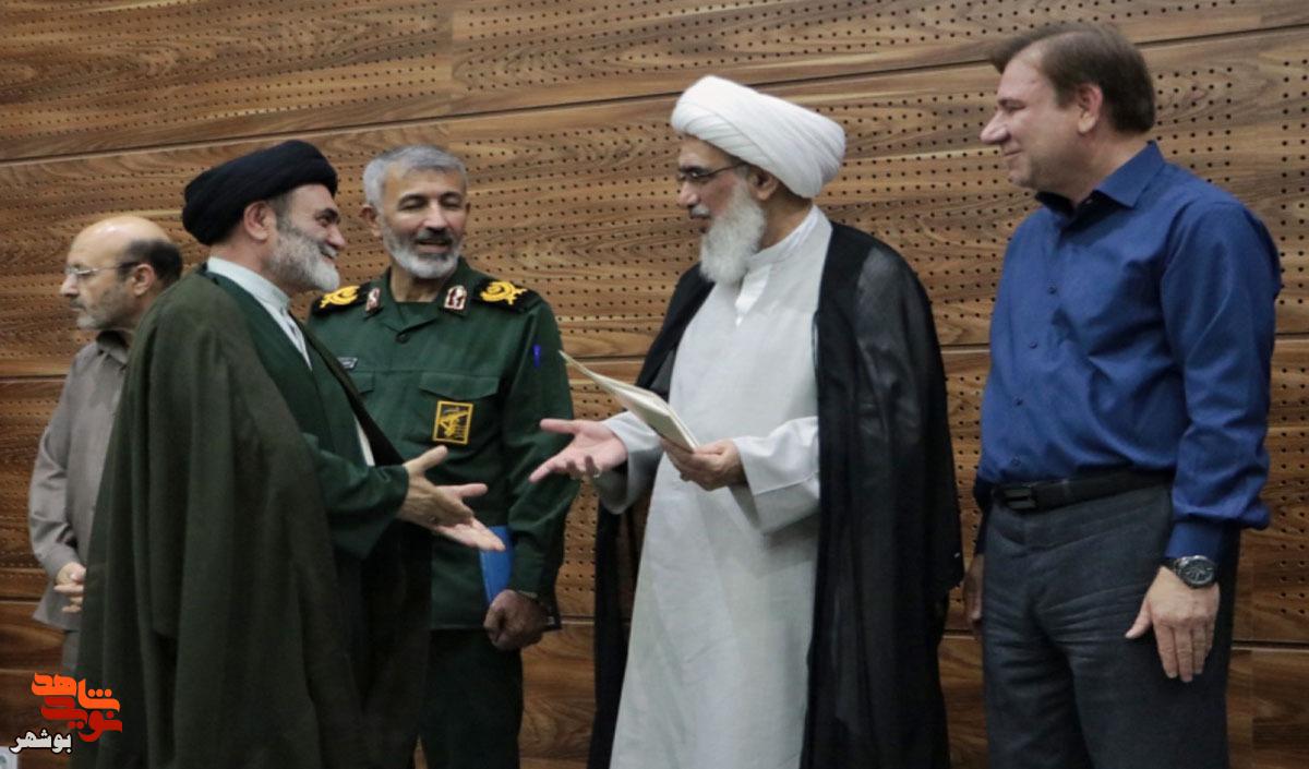 تجلیل از مردان صبورِ سالهای اسارت در بوشهر تجلیل از مردان صبورِ سالهای اسارت در بوشهر