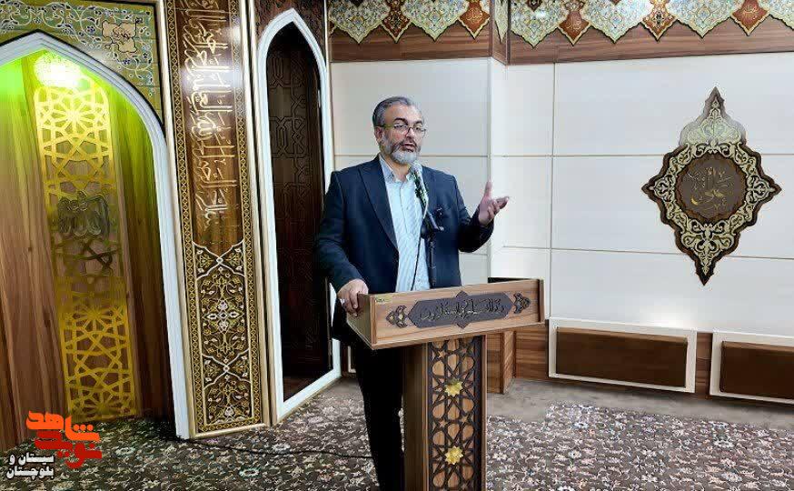 آزادگان اسطورههای صبر و نماد انسان قوی هستند آزادگان اسطورههای صبر و نماد انسان قوی هستند