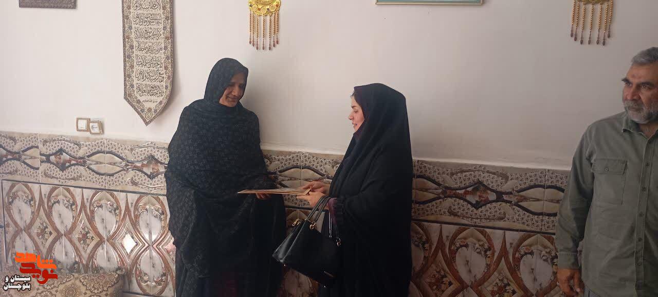 تجلیل از آزادگان سرافراز خاش با حضور مسئولان نظامی و اجرایی تجلیل از آزادگان سرافراز خاش با حضور مسئولان نظامی و اجرایی