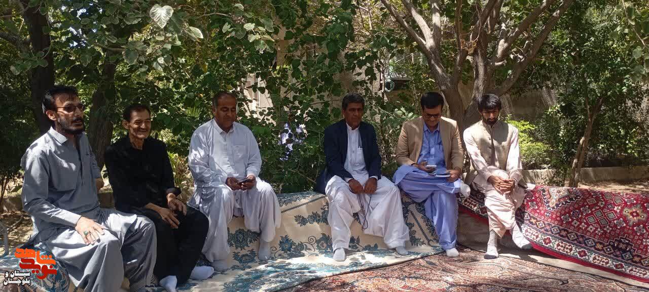 تجلیل از آزادگان سرافراز خاش با حضور مسئولان نظامی و اجرایی تجلیل از آزادگان سرافراز خاش با حضور مسئولان نظامی و اجرایی