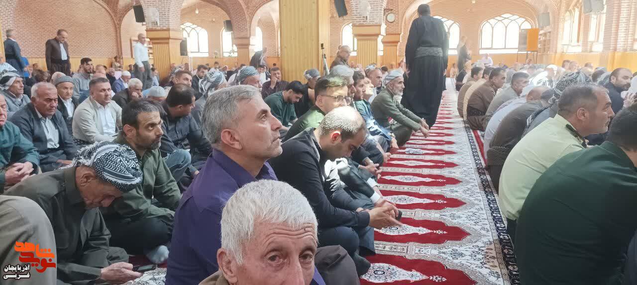 راسم اربعین رهبر و قائد شهیدمان حضرت امامخامنهای رضی الله تعالی عنه در سردشت راسم اربعین رهبر و قائد شهیدمان حضرت امامخامنهای رضی الله تعالی عنه در سردشت