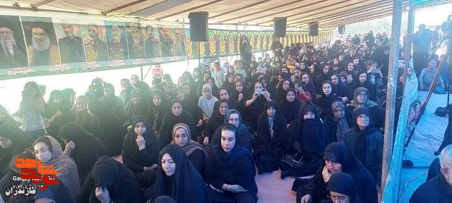 تصاویر/حضور مشاور رئیس جمهور در امور ایثارگران به مناسبت بیست و چهارمین یادواره شهدای ۱۳ شهید در کارنام ساری