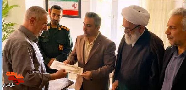 حضور امام جمعه قائمشهر در دیدار با خانوادههای معظم شهدا به مناسبت سالروز اقامه نخستین نماز جمعه پس از انقلاب اسلامی در قائم شهر حضور امام جمعه قائمشهر در دیدار با خانوادههای معظم شهدا به مناسبت سالروز اقامه نخستین نماز جمعه پس از انقلاب اسلامی در قائم شهر