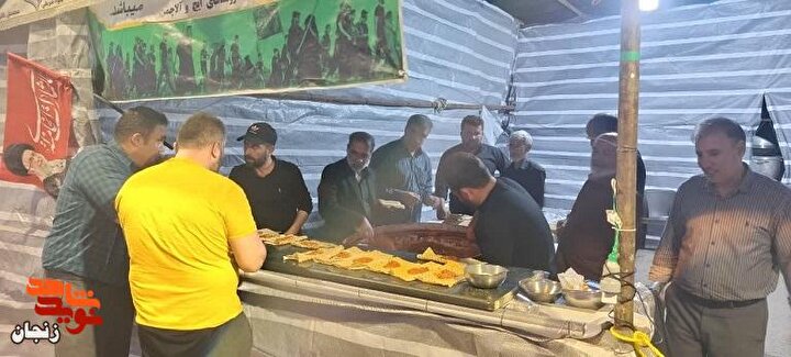 حضور سردار سهندی و مسئولان بنیاد شهید زنجان در موکب مردمی هیئت رزمندگان ایجرود