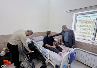 مدیرکل بنیاد شهید کرمان با جانبازان ۷۰ درصد قطع نخاع دیدار کرد